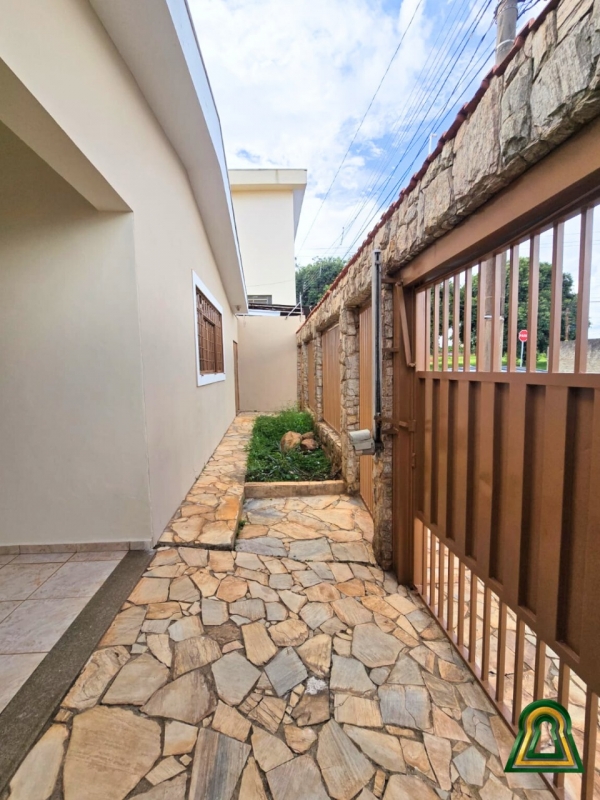 Alugar casa jdm roselandia em franca